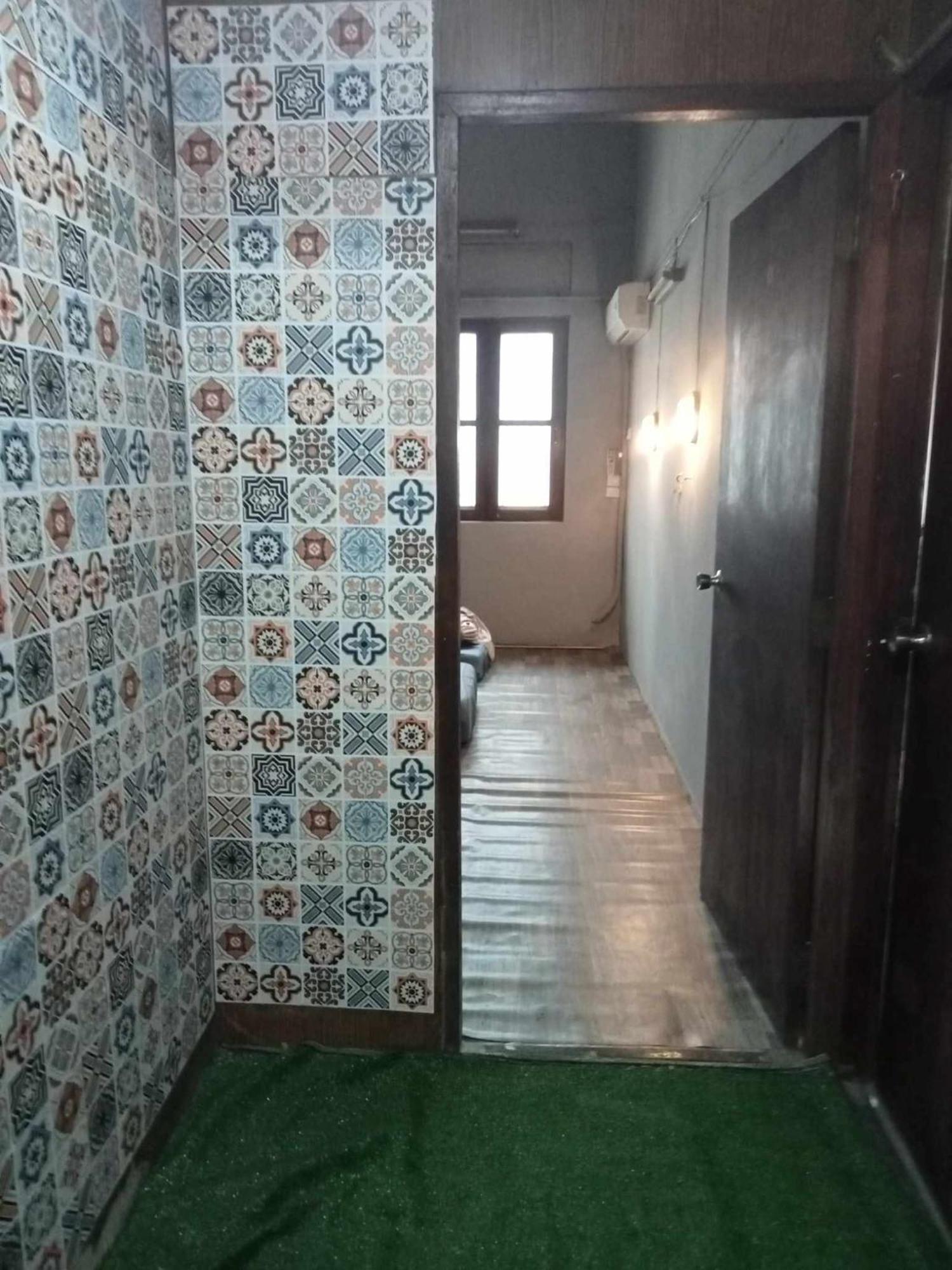 Appartamento Bang Lumphu House&Bistro Bangkok Esterno foto