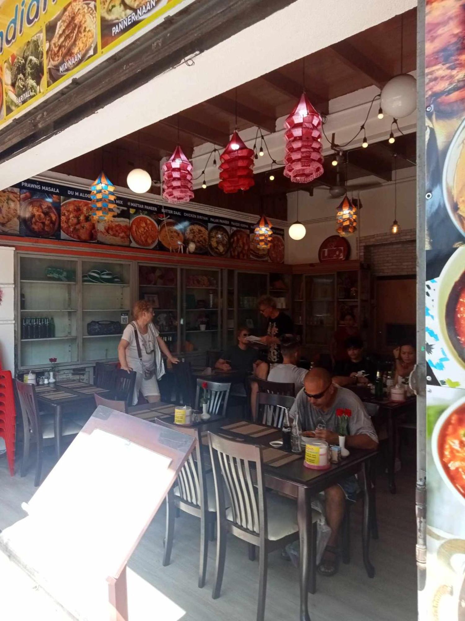 Appartamento Bang Lumphu House&Bistro Bangkok Esterno foto